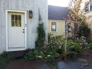 Idyllic Cottage Rental near Mount Mansfield State Forest, Vermont - glamping.directory