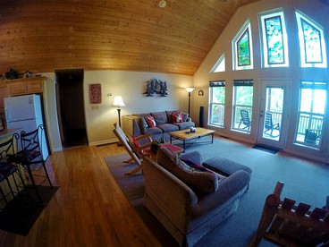 Beautiful Luxury Cabin Rental with Amazing Views next to the Tuckasegee River, NC - Bryson City, North Carolina - glamping.directory
