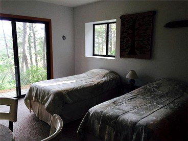 Beautifully Secluded Vacation Rental Close to the Beach in Truro, Massachusetts - Truro, Massachusetts - glamping.directory