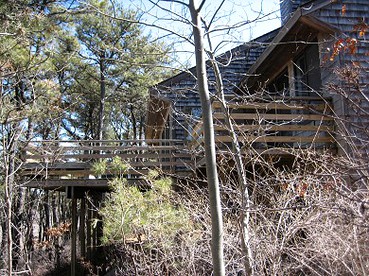 Beautifully Secluded Vacation Rental Close to the Beach in Truro, Massachusetts - glamping.directory