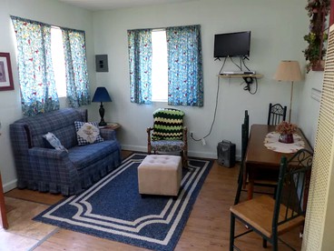 Rural Cabin Rental in Gorgeous Poudre Canyon near Fort Collins, Colorado - Fort Collins, Colorado - glamping.directory