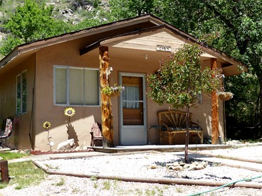 Rural Cabin Rental in Gorgeous Poudre Canyon near Fort Collins, Colorado - glamping.directory