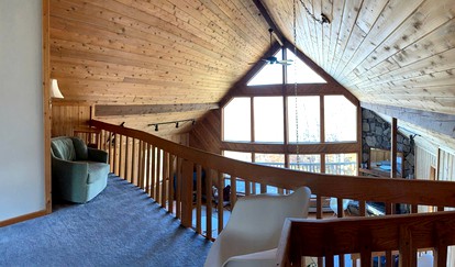 Spacious Okemo Cabin for a Weekend Getaway in Vermont - Ludlow, Vermont - glamping.directory