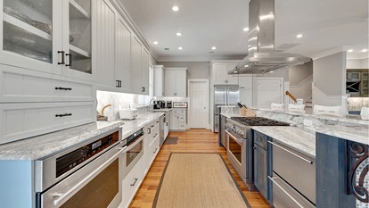 Cheerful Beach House with Swimming Pool in Georgetown, South Carolina - Georgetown, South Carolina - glamping.directory
