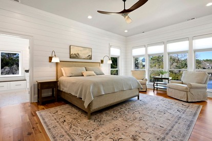 Cheerful Beach House with Swimming Pool in Georgetown, South Carolina - Georgetown, South Carolina - glamping.directory