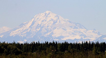 Cozy Family-Friendly Log Cabin for a Fishing Getaway in Soldotna, Alaska - Soldotna, Alaska - glamping.directory