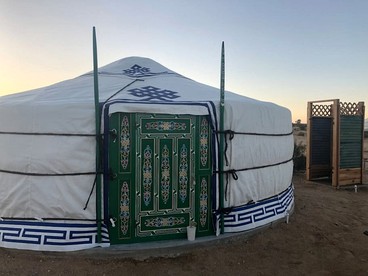 Cozy Yurt Ideal for Stargazing near Joshua Tree National Park, California - Twentynine Palms, California - glamping.directory