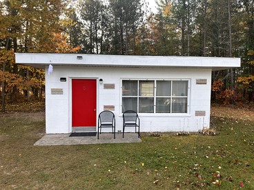 A Home for All: Pet-Friendly Cabin for Your Family Getaway in Ocqueoc Township, MI - glamping.directory