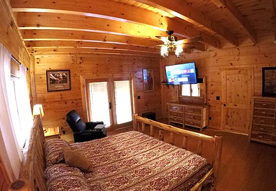 Luxurious Log Cabin Getaway with a Hot Tub in Dobson, North Carolina - Dobson, North Carolina - glamping.directory