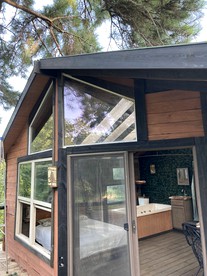 Fantastic Tree House Rental for Texas Romantic Getaways - Willis, Texas - glamping.directory
