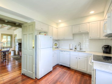Charming Cottage Rental on a 50-Acre Historical Estate near Orange, Virginia - Orange, Virginia - glamping.directory