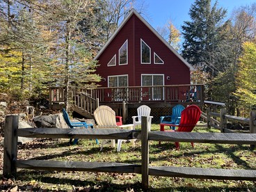 Outstanding Cabin with Fire Pit in Eagle Bay, New York - glamping.directory