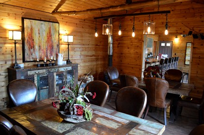 All-Inclusive Stay on a Fishing Lodge on the Yentna River in Anchorage, Alaska - Anchorage, Alaska - glamping.directory