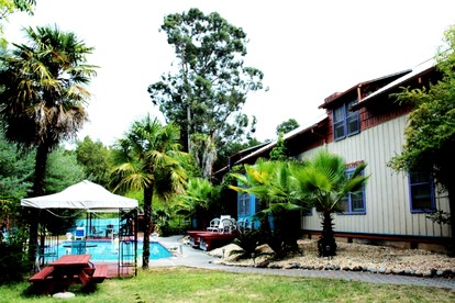 Lodge Room for 2-3 people - glamping.directory