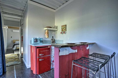 Unique Container Accommodation for Romantic Glamping in North Carolina - Graham, North Carolina - glamping.directory