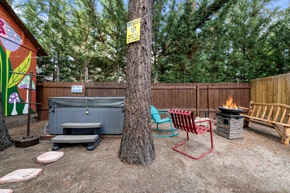 Beautiful Modern Cabin in with Fire Pit and Hot Tub, the Perfect Base for Outdoor Adventures in Big Bear, California - Big Bear, California - glamping.directory