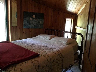 Secluded and Relaxing Luxury Cabin Rental in Adirondack Park - Wells, New York - glamping.directory