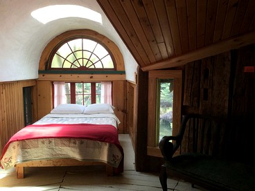 Secluded and Relaxing Luxury Cabin Rental in Adirondack Park - Wells, New York - glamping.directory