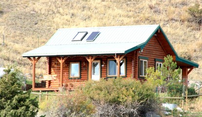 Beautiful Cabin Rental near Yellowstone National Park, Montana - Emigrant, Montana - glamping.directory