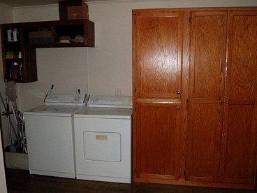 Lakefront Cabin Getaway with Firepit near Ozark National Forest in Scranton, Arkansas - Scranton, Arkansas - glamping.directory