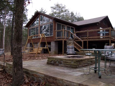 Lakefront Cabin Getaway with Firepit near Ozark National Forest in Scranton, Arkansas - glamping.directory
