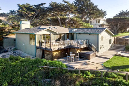 Private Vacation Rental with Ocean View and Hot Tub in Montara, CA - glamping.directory