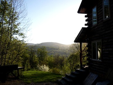 Breathtaking Year-Round Views from Luxury Cabin on New York-Vermont Border - Rupert, Vermont - glamping.directory