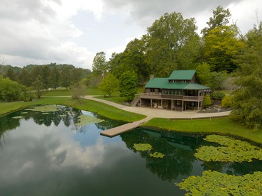 16 Guests | Ponds | Hot Tub | Game Room | Trails in Sarahsville - glamping.directory
