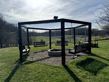 16 Guests | Ponds | Hot Tub | Game Room | Trails in Sarahsville - Sarahsville, Ohio - glamping.directory