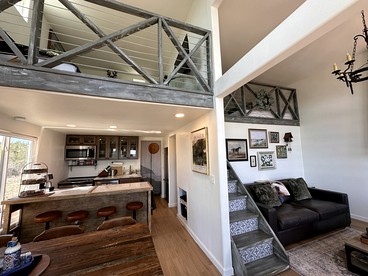 Peaceful Cottage Retreat with Incredible Views in the Hills near Leakey, Texas - Leakey, Texas - glamping.directory