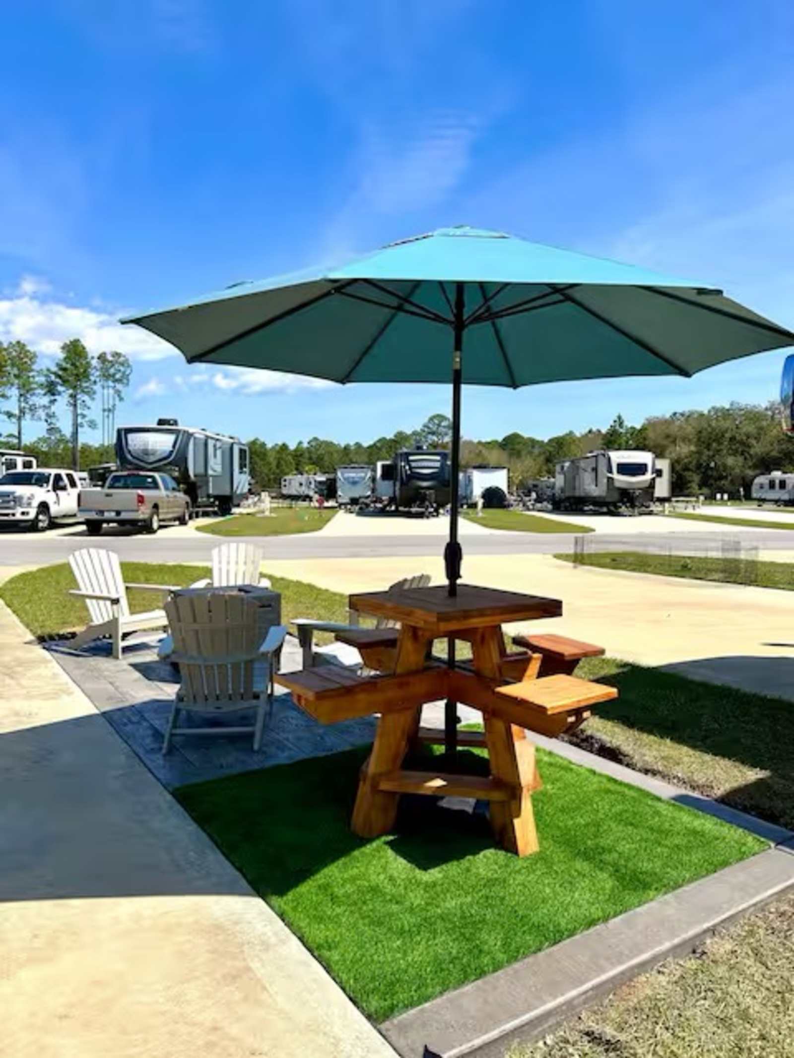 Whispering Pines RV Resort ALABAMA - Gulf Shores, Alabama - glamping.directory