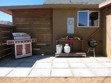Secluded Cottage with Impressive Views on 20-Acre Retreat in Joshua Tree, California - Joshua Tree, California - glamping.directory
