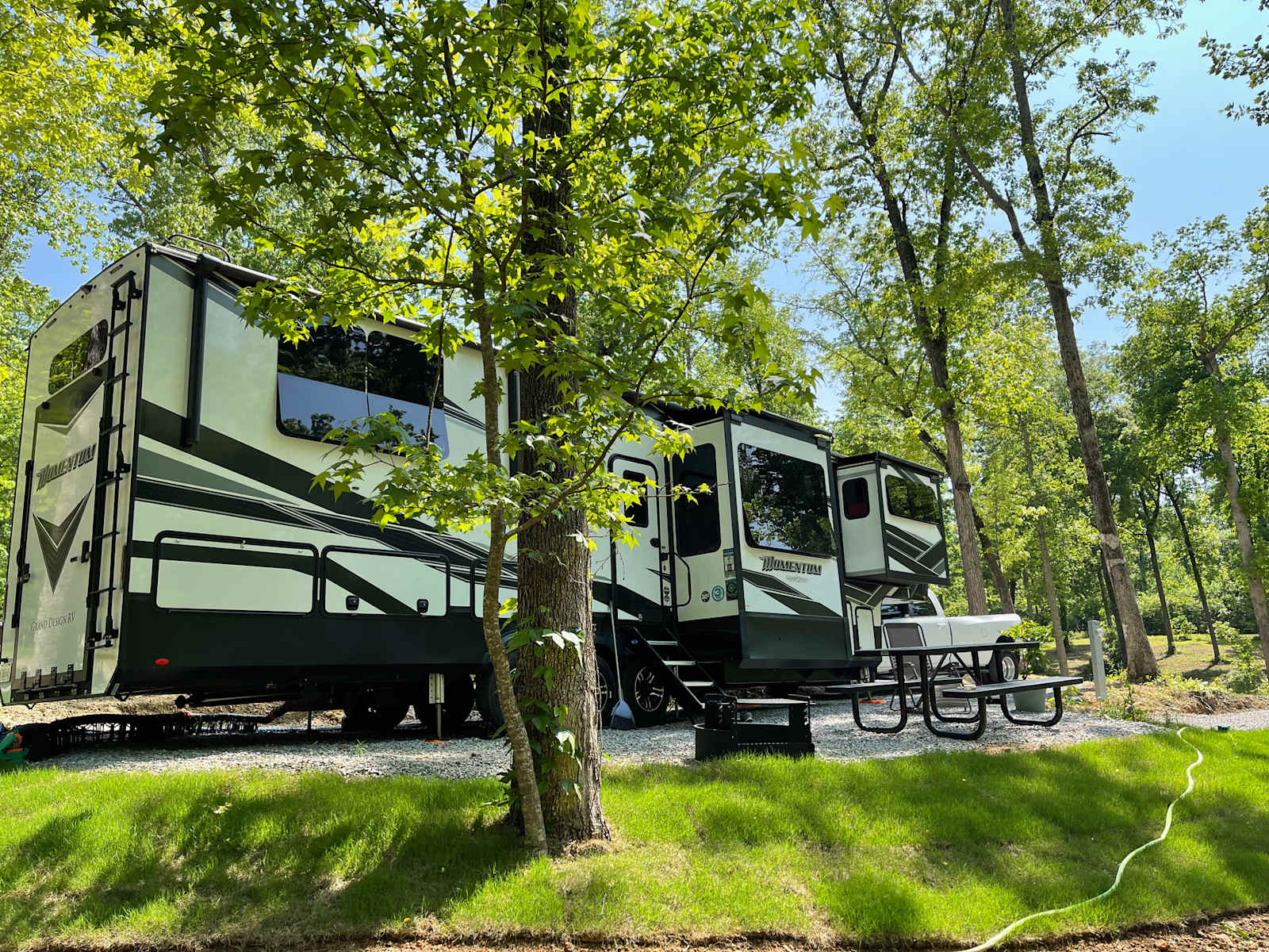 Red Coach Resort & RV Park - Toney, Alabama - glamping.directory