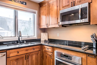 Cabin in the Mountains for Glamping in New Hampshire - Carroll, New Hampshire - glamping.directory