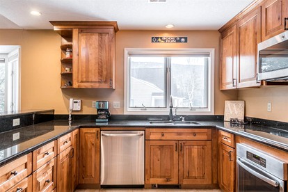 Cabin in the Mountains for Glamping in New Hampshire - Carroll, New Hampshire - glamping.directory