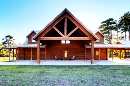 Fantastic Cabin Rental with Outdoor Living Space Ideal for a Lake Conroe Getaway - glamping.directory