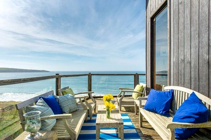 Idyllic Dillon Beach House Rental Ideal for Getaways in California - Dillon Beach, California - glamping.directory