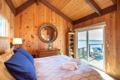 Idyllic Dillon Beach House Rental Ideal for Getaways in California - Dillon Beach, California - glamping.directory