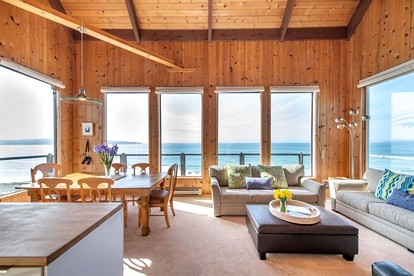 Idyllic Dillon Beach House Rental Ideal for Getaways in California - Dillon Beach, California - glamping.directory
