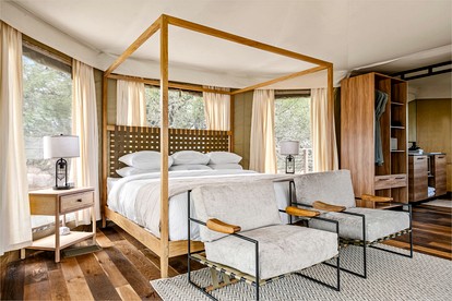 Beautiful Glamping Lodge with Mini-Bar and Fire Pit for an Unforgettable Escape in Stonewall, Texas - Stonewall, Texas - glamping.directory