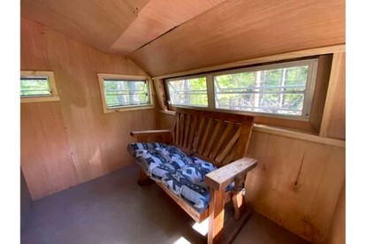 Vintage Camper Rental for Secluded Getaway in Chatham Hills, New Hampshire - Chatham, New Hampshire - glamping.directory