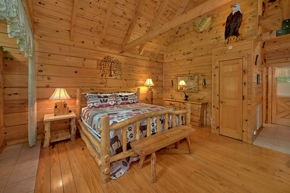 Romantic Escape in Pittman Center, Tennessee in Fully-Equipped Cabin with Hot Tub and Games Room - Pittman Center, Tennessee - glamping.directory