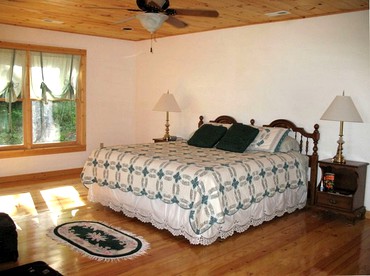 Deluxe Cabin Surrounded by Nantahala National Forest, North Carolina - Topton, North Carolina - glamping.directory