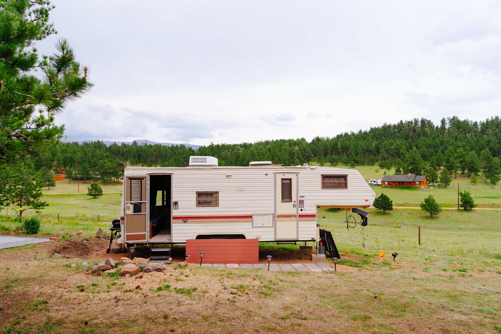 Buckaroo Bunkhouse Camping - glamping.directory