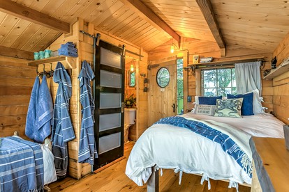 Rustic Beach Cabin Rental on the MacDonald Spit near Homer, Alaska - Seldovia, Alaska - glamping.directory