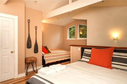 Quirky Pet-Friendly Cabin Rental Perfect for Glamping in Northern California - Guerneville, California - glamping.directory