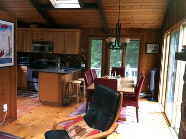 Spacious Mountain Cabin with a Sauna and Ski Trails in Jamaica, Vermont - Jamaica, Vermont - glamping.directory