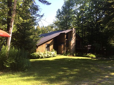 Spacious Mountain Cabin with a Sauna and Ski Trails in Jamaica, Vermont - glamping.directory