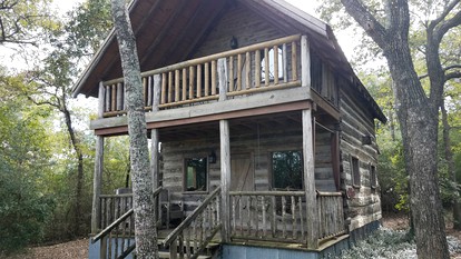 Lovely Log Cabin Rental for Countryside Vacation near Downtown Brenham, Texas - Brenham, Texas - glamping.directory