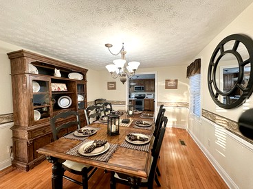 Shenandoah Getaways in this Stunning Riverside Rental for Romantic Escapes to Virginia - Shenandoah , Virginia - glamping.directory